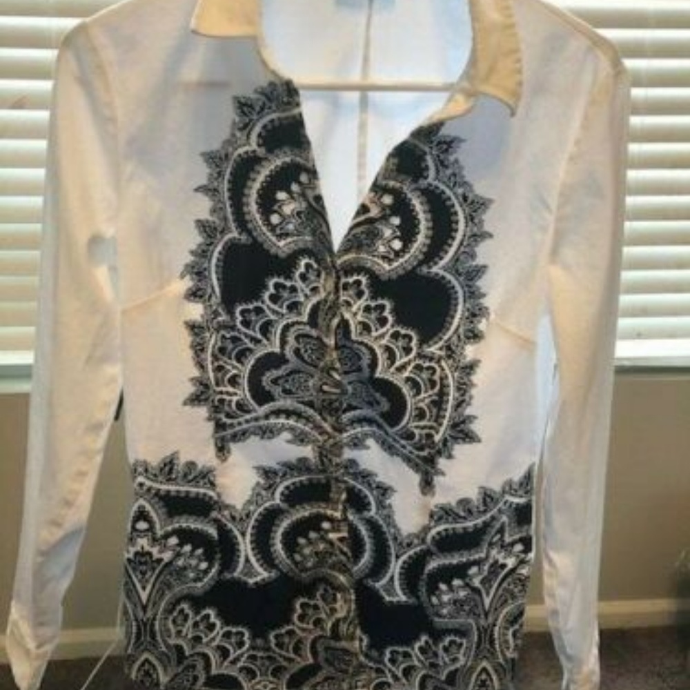 New York and Company Button Down Shirt Blouse - Picture 4 of 4
